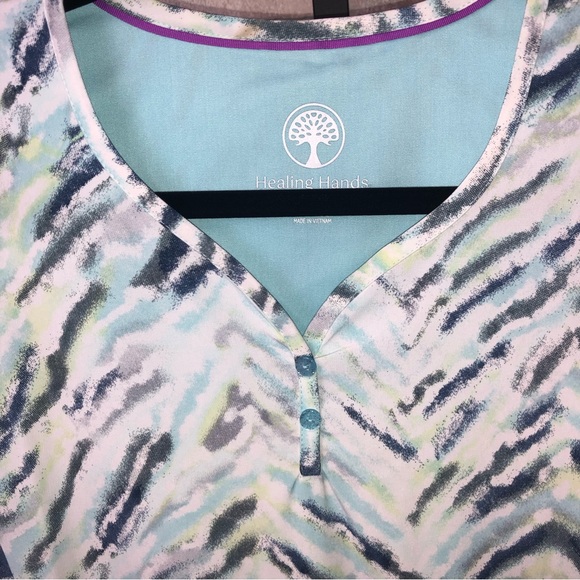 Healing Hands Purple Label Grosgrain Ribbon V-neck Scrub Top - Picture 2 of 15